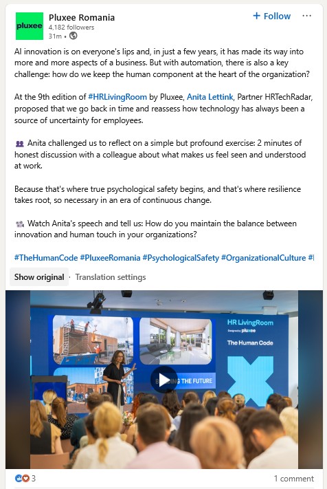 Anita on stage at Pluxee's HR Livingroom conference